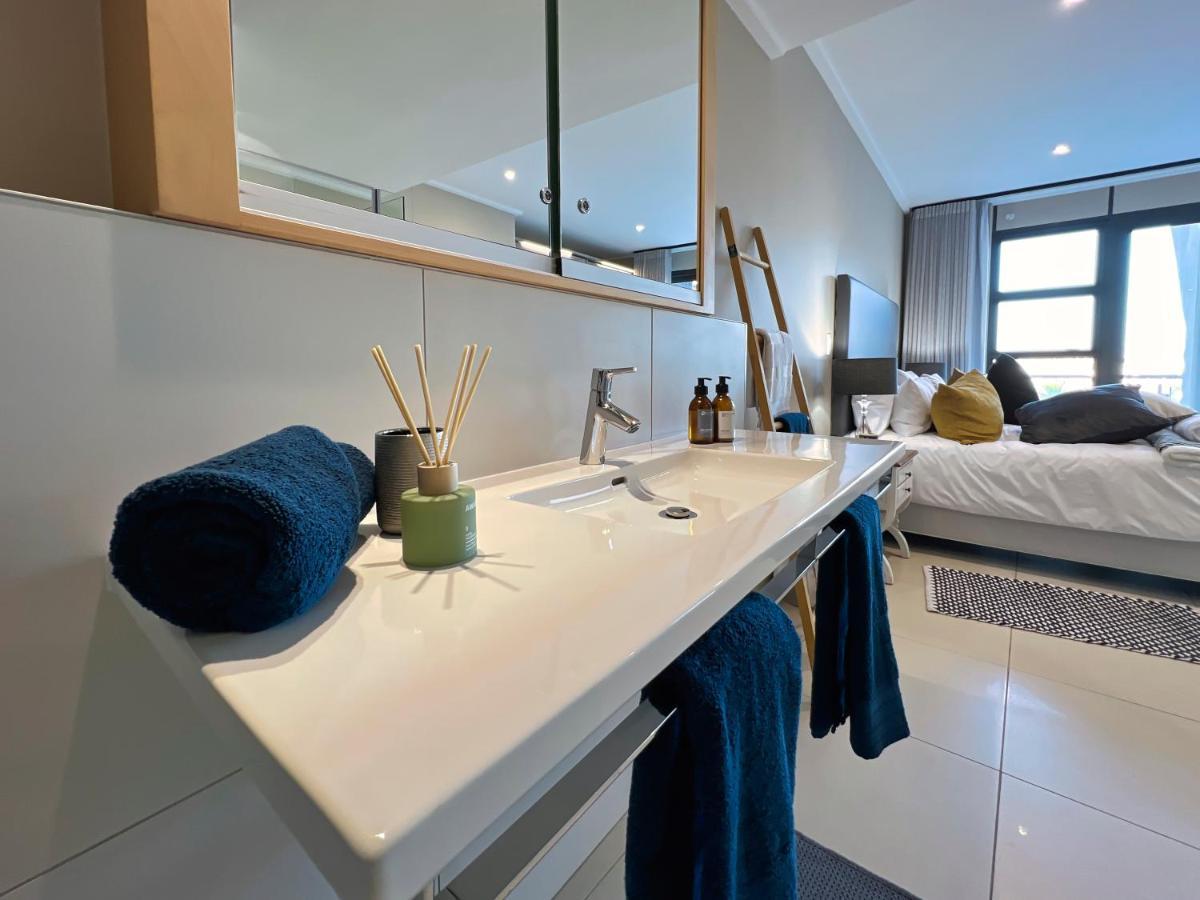 The Pier No. 7 Apartment Swakopmund Bagian luar foto