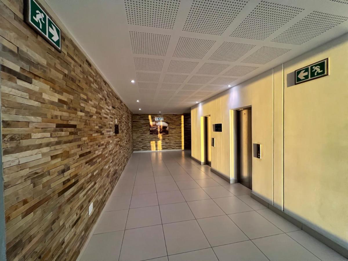 The Pier No. 7 Apartment Swakopmund Bagian luar foto